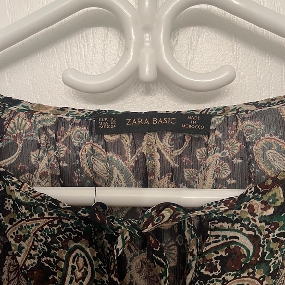 Zara Size XS Paisley Blouse - Picture 2 of 3
